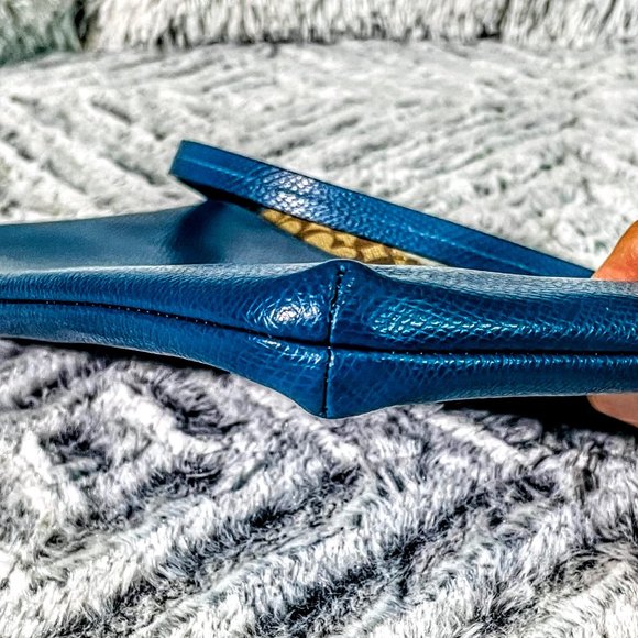 NWOT - COACH (LIGHT GOLD/TEAL) EAST/WEST W/SIGNATURE POP-UP POUCH (F52598) - Picture 7 of 10